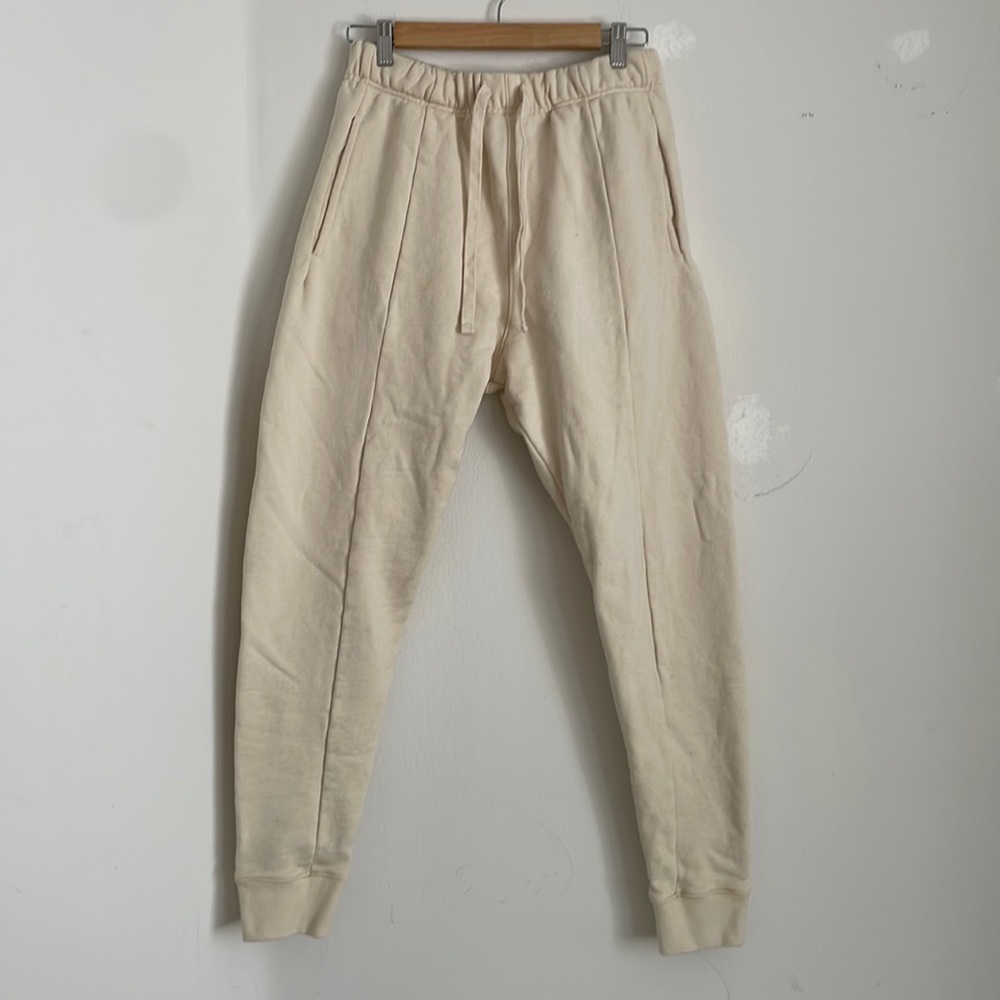 Local European sweatpants